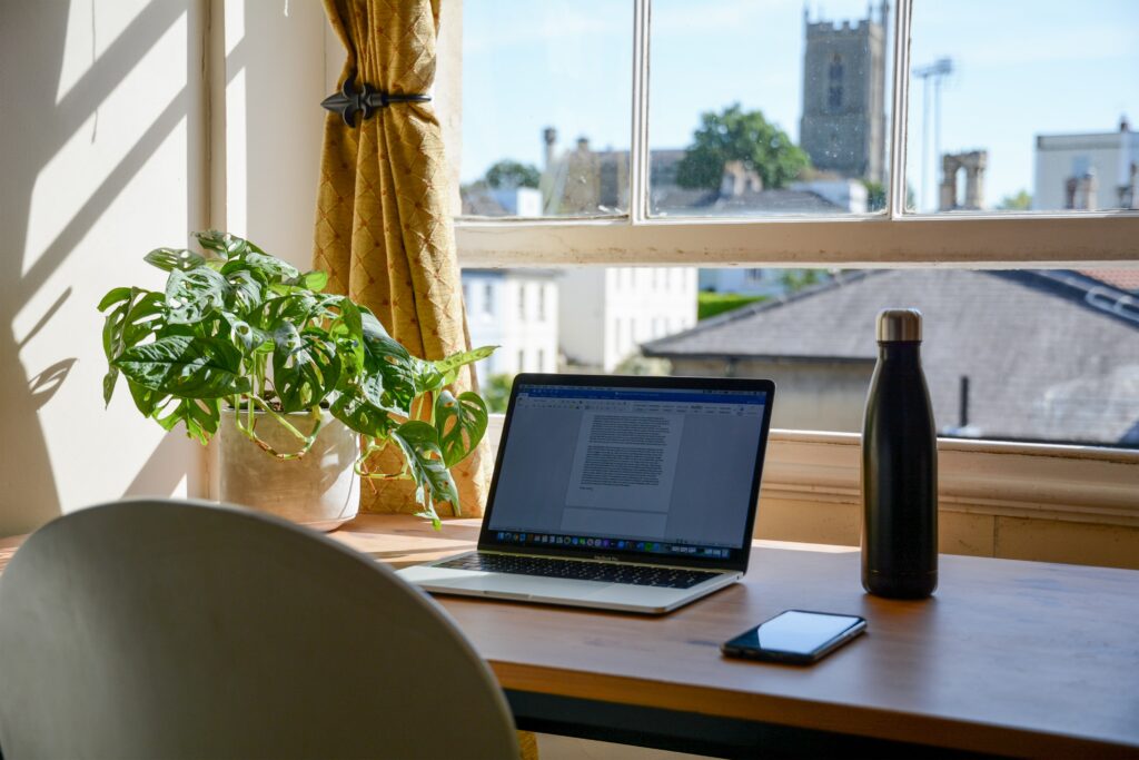 Dicas para equilibrar vida pessoal e profissional no home office 2 equilibrar vida pessoal e profissional